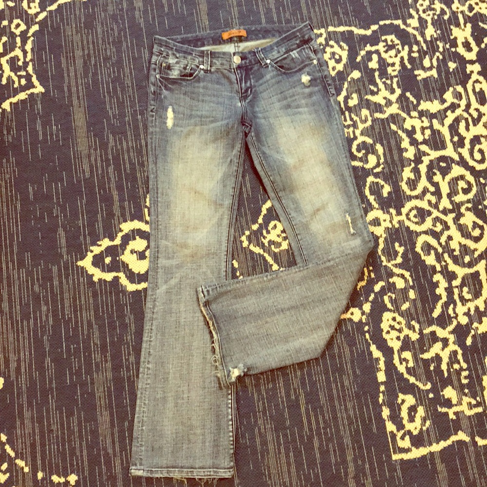 Women’s Seven7 Bootcut Jeans 31” inseam 👖